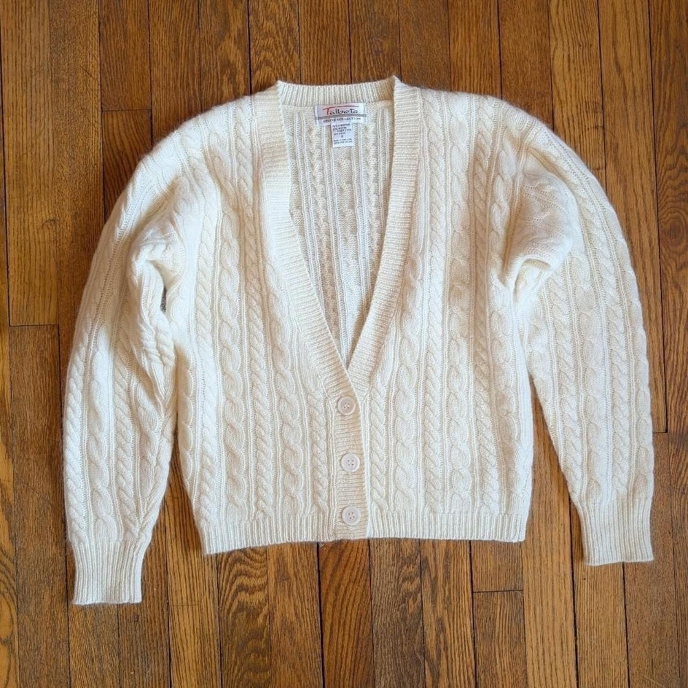 Vintage 90's Cottagecore Lambswool Angora Cableknit Cardigan Sweater